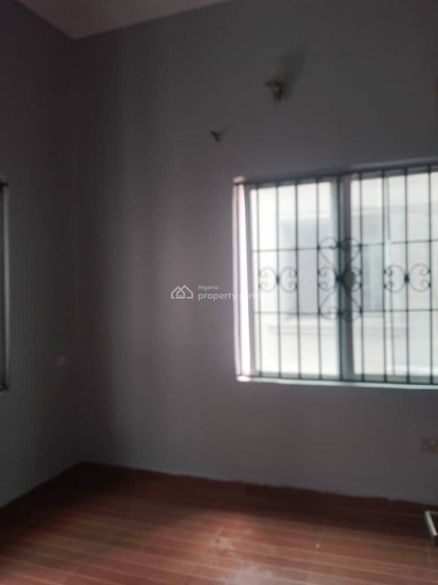 a Very Spacious 5 Bedroom Duplex with a Room Bq in a Secure Estate, Chevron, Lekki, Lagos, Detached Duplex for Rent
