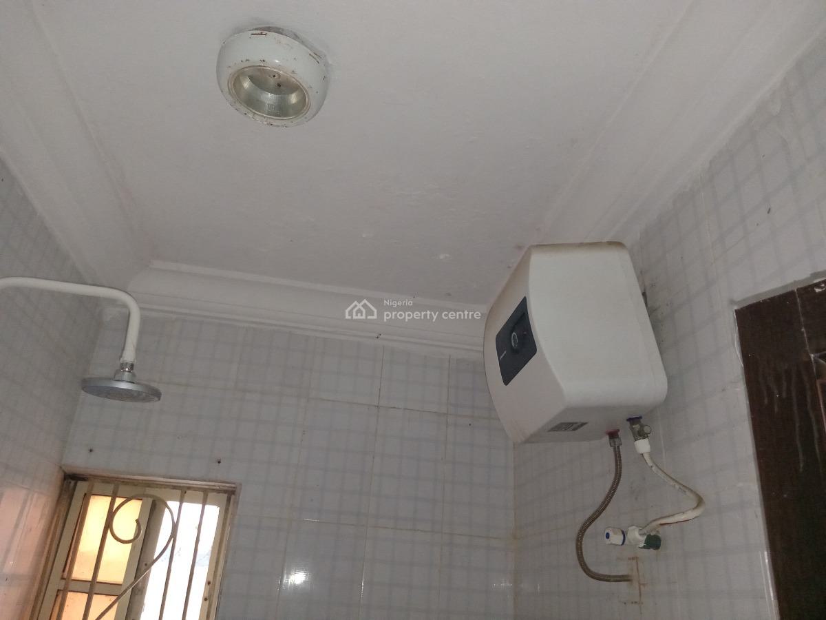 Spacious 3 Bedrooms Flat, Downstairs, Ogombo, Ajah, Lagos, Flat / Apartment for Rent