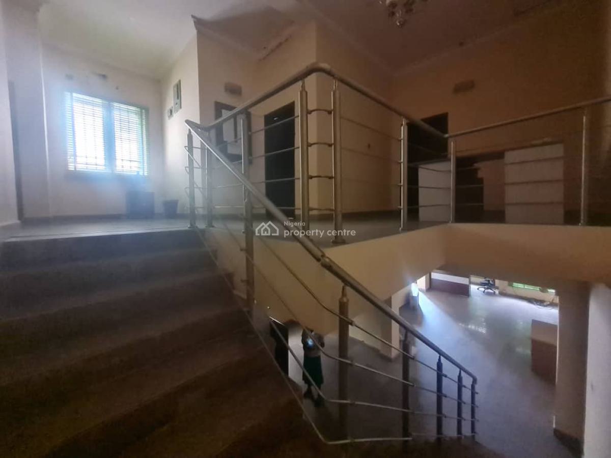 5 Bedroom Semi-detached with Bq, Idado, Lekki, Lagos, Semi-detached Duplex for Rent