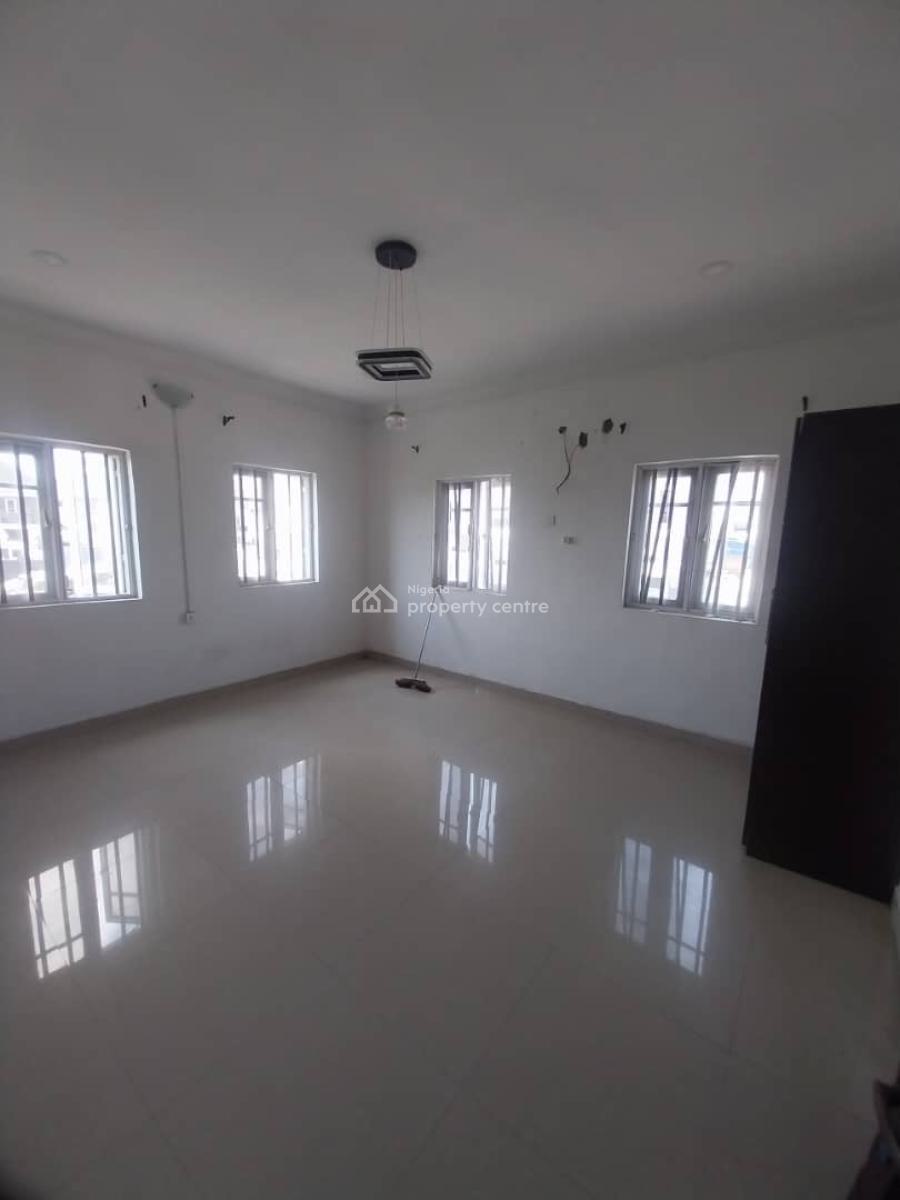 Nice and Spacious 3 Bedrooms Apartment, Upstairs, Ikota Villa Estate, Ikota, Lekki, Lagos, Flat / Apartment for Rent