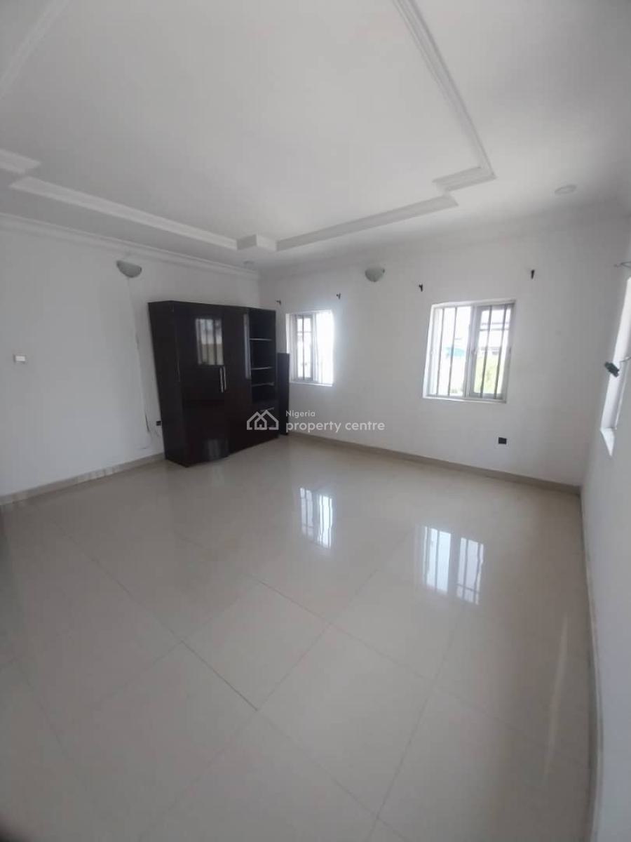 Nice and Spacious 3 Bedrooms Apartment, Upstairs, Ikota Villa Estate, Ikota, Lekki, Lagos, Flat / Apartment for Rent