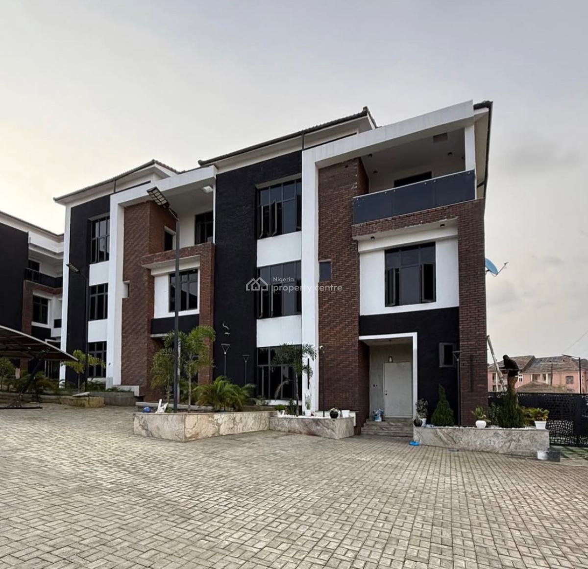 Partly Furnished 4-bedroom Townhouse, Kado, Abuja, Terraced Duplex for Sale