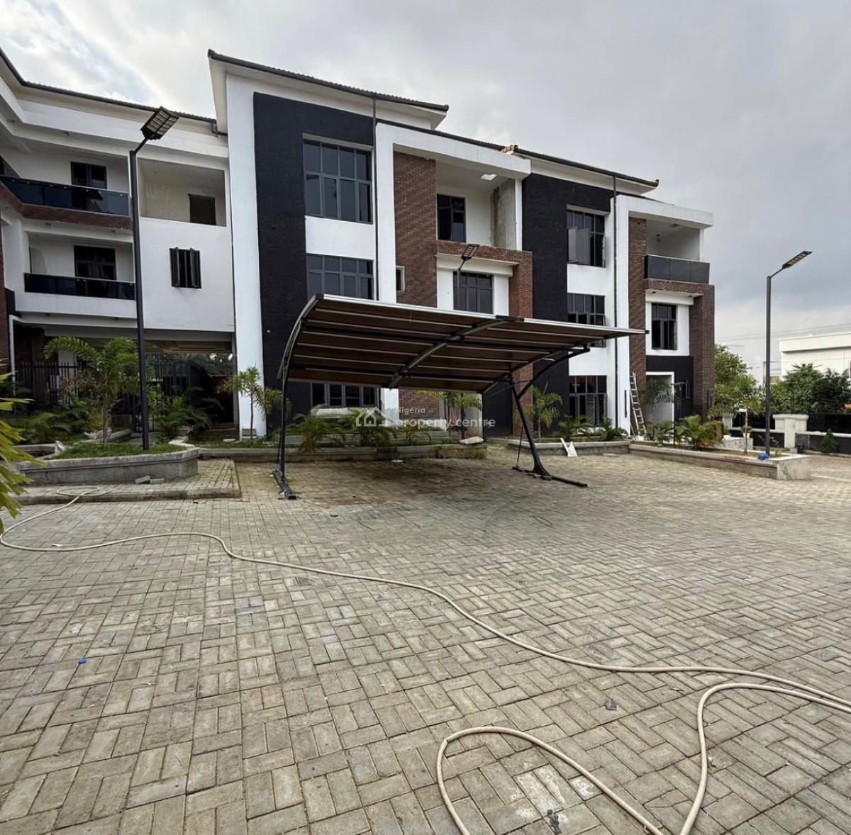 Partly Furnished 4-bedroom Townhouse, Kado, Abuja, Terraced Duplex for Sale