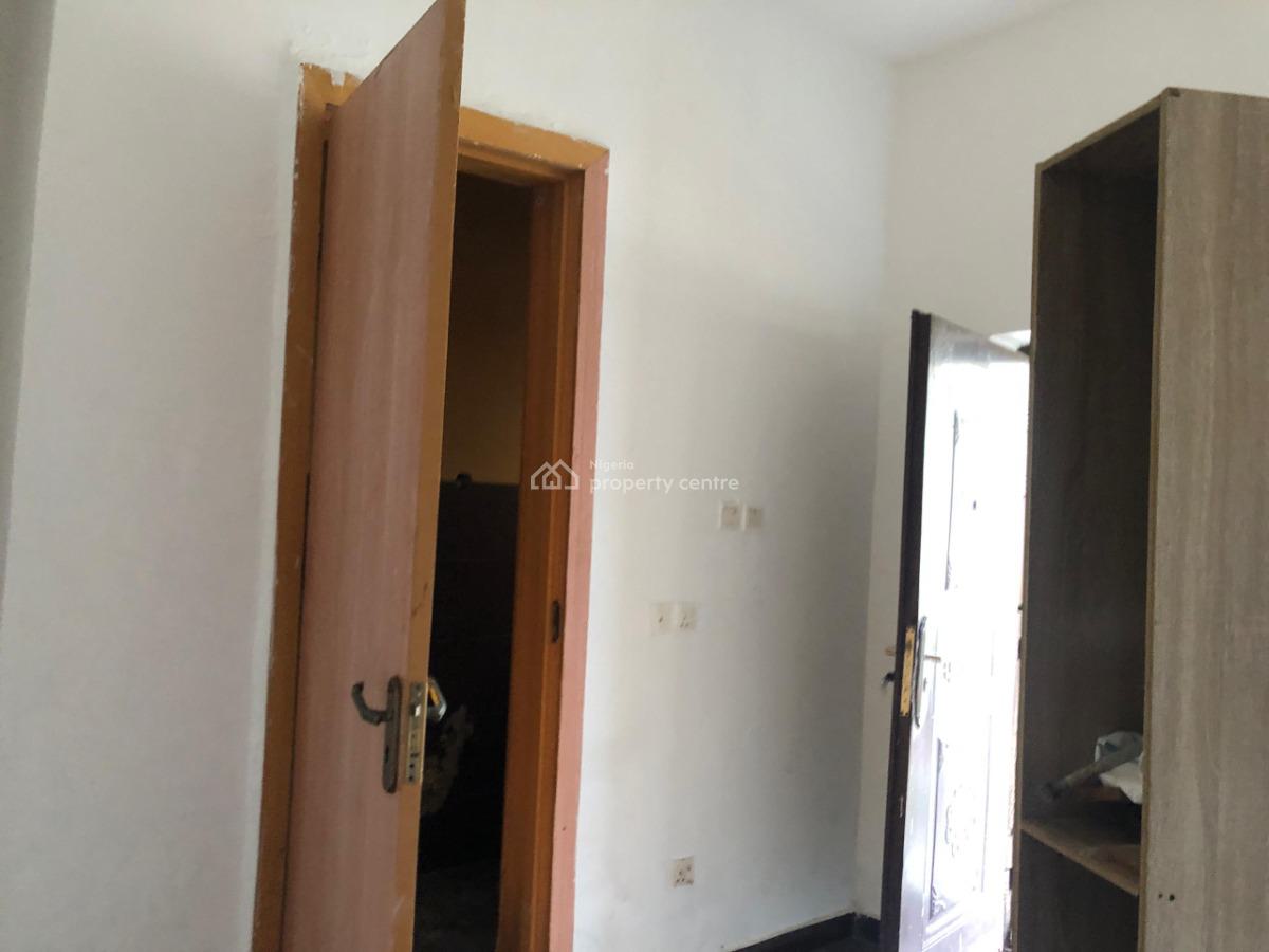 Bq at Cooplag Gardens Estate Orchid Road, Cooplag Gardens Estate, Lafiaji, Lekki, Lagos, Self Contain (single Rooms) for Rent