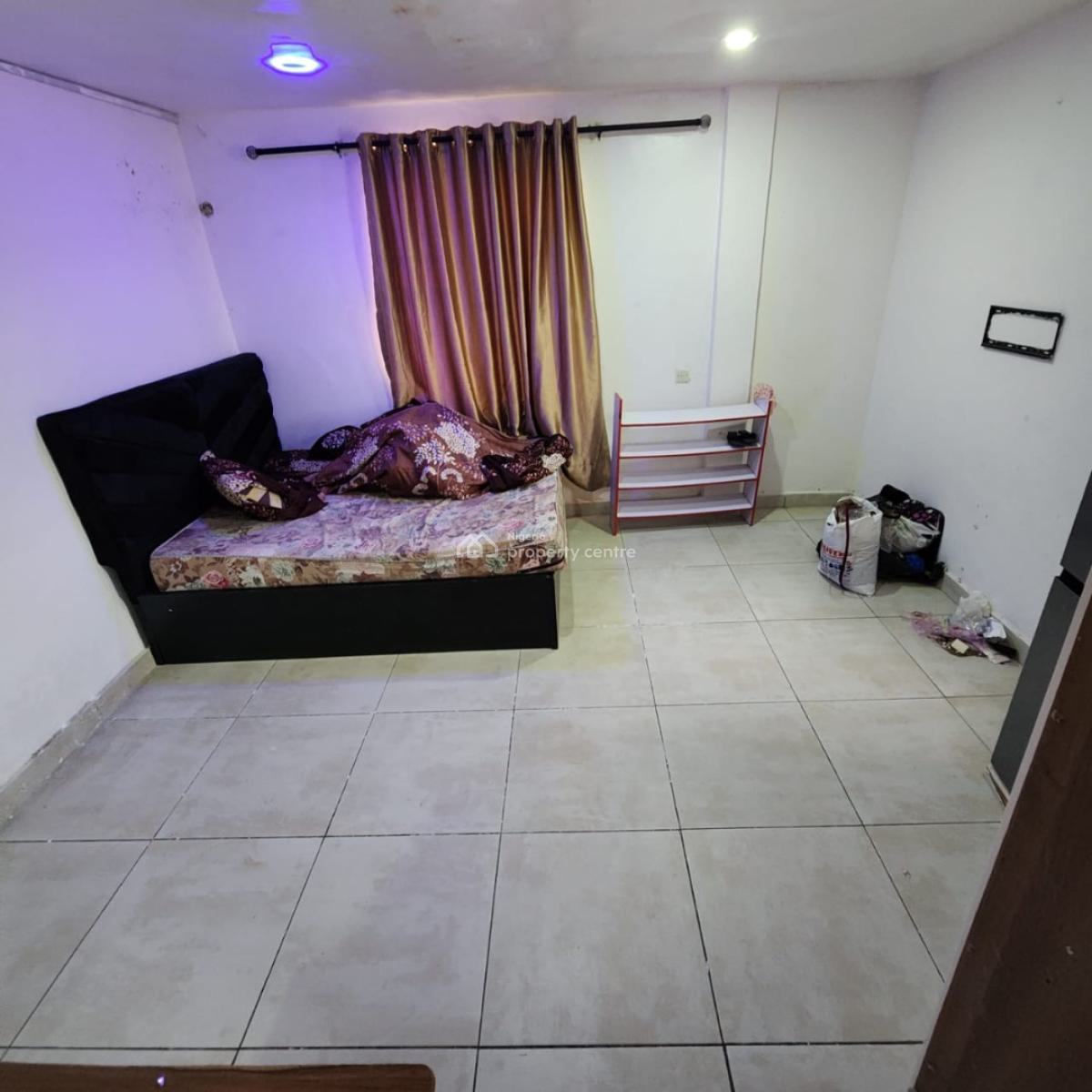 Clean and Spacious Semi Masters Bedroom with Water Heater Available, Conservation Center Chevron Toll Gate, Lekki, Lagos, Self Contain (single Rooms) for Rent