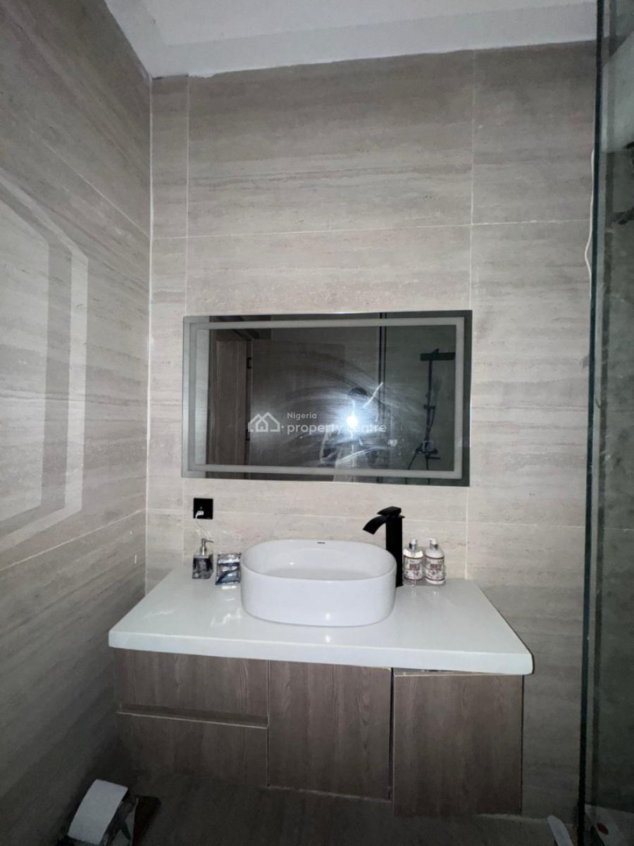 Exquisite 2 Bedroom Apartment with a Swimming Pool,gym, Elevator, Lekki Foreshore, Lekki Phase 1, Lekki, Lagos, Block of Flats for Sale