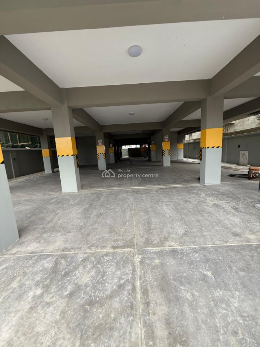 Luxury 2 Bedroom Flat, Pinnacle  Area, Lekki Phase 1, Lekki, Lagos, Flat / Apartment for Sale