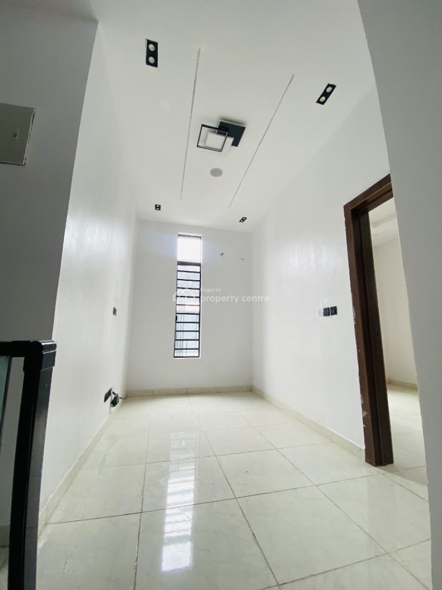 4 Bedrooms Semi Detached Duplex, Ikota, Lekki, Lagos, Semi-detached Duplex for Sale