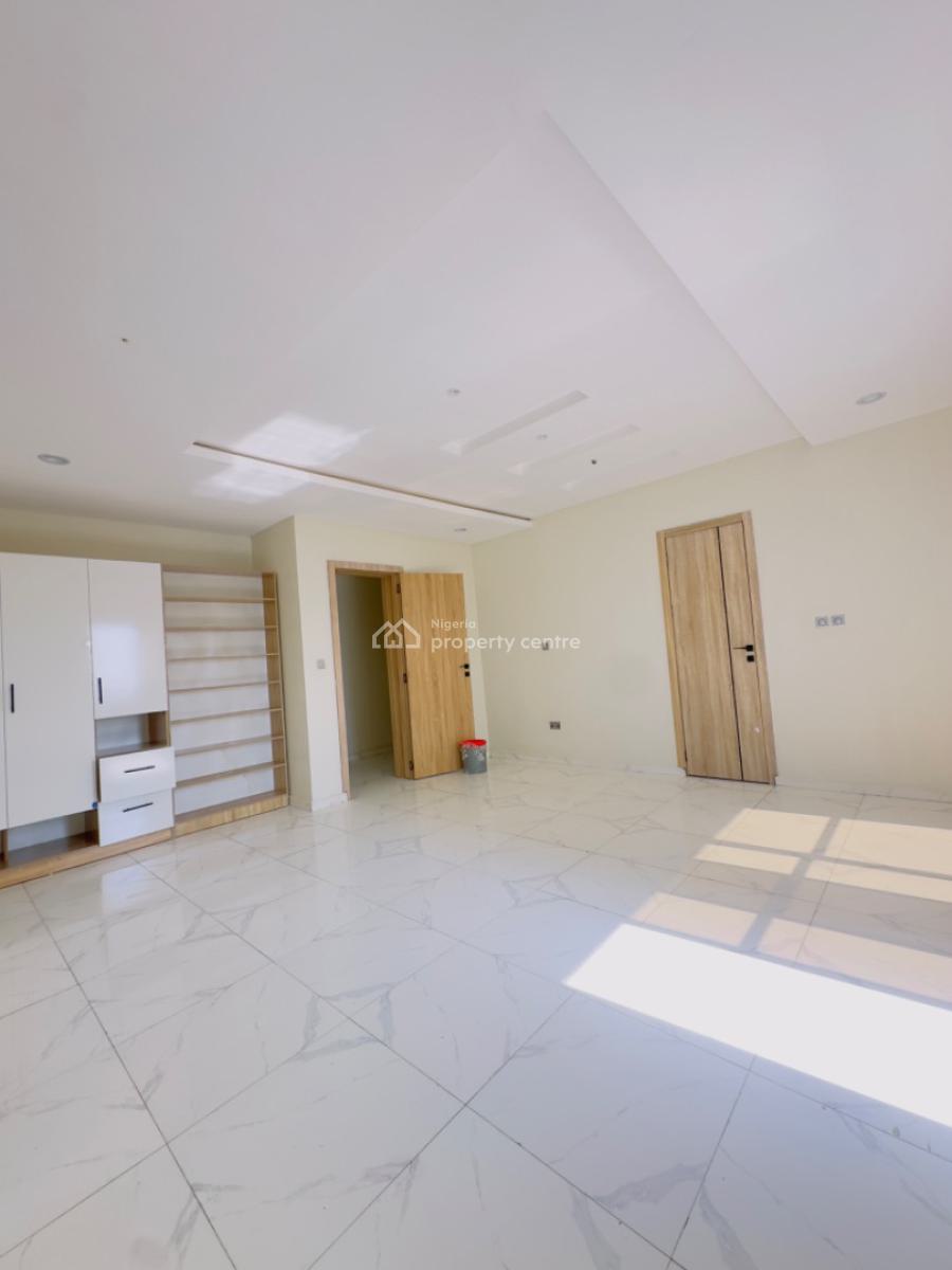 3 Bedrooms Apartment with Swimming Pool and Gym, Lekki, Lagos, Flat / Apartment for Sale