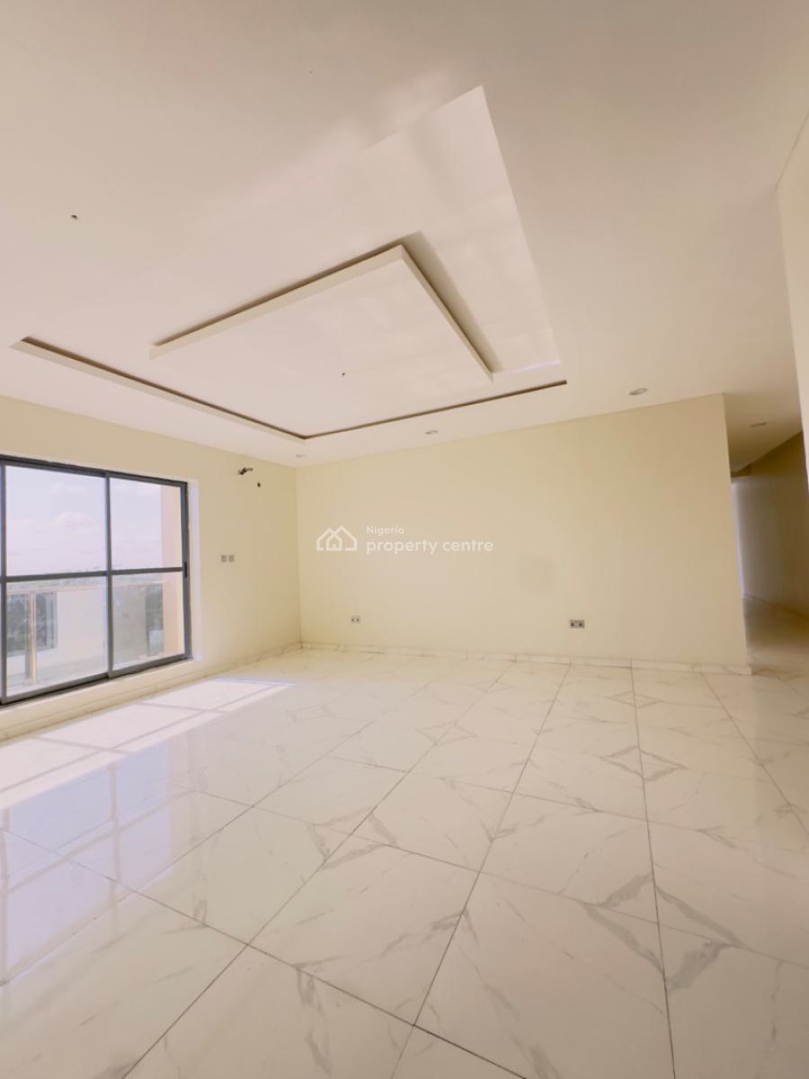 3 Bedrooms Apartment with Swimming Pool and Gym, Lekki, Lagos, Flat / Apartment for Sale