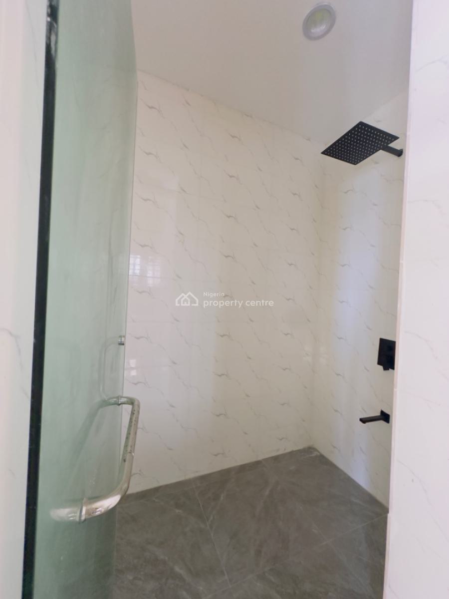 3 Bedrooms Apartment with Swimming Pool and Gym, Lekki, Lagos, Flat / Apartment for Sale