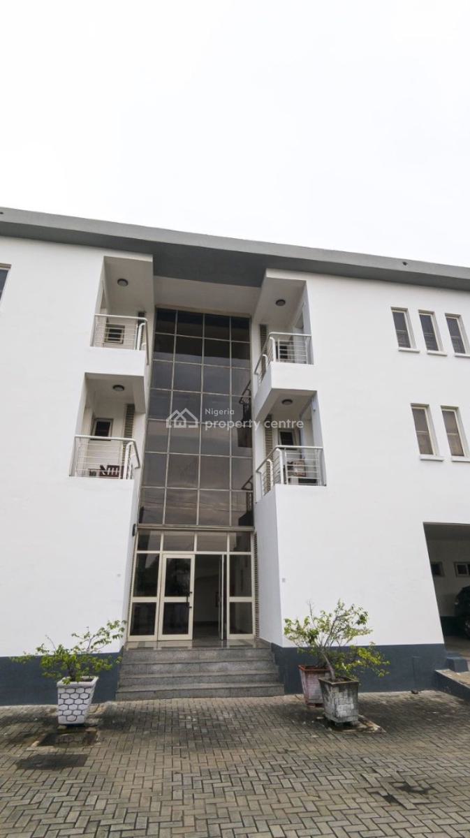 Tastefully Furnished 2 Bedroom Apartment with Pool and Gym Now Avail, Lekki Phase 1, Lekki, Lagos, Flat / Apartment Short Let