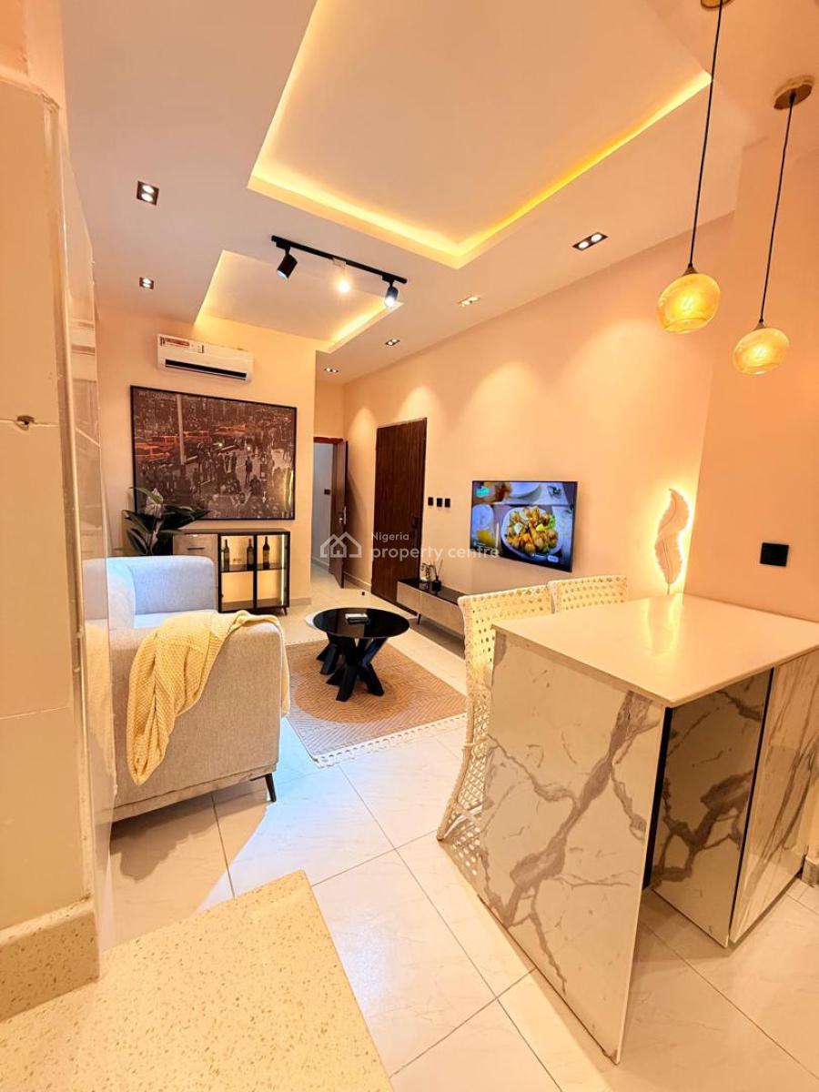 2 Bedroom Apartment with Snooker Board,bathtub and Other Amenities, Lekki Phase 1, Lekki, Lagos, Flat / Apartment Short Let