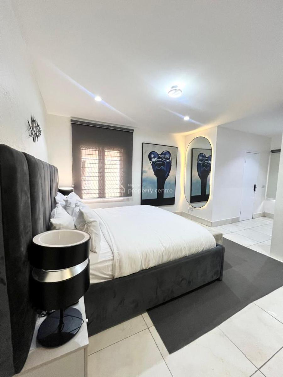 Luxury 3/4-bedroom  Snooker   Ps5   Pool ‍️  Ceiling Blueto, Lekki Phase 1, Lekki, Lagos, Flat / Apartment Short Let