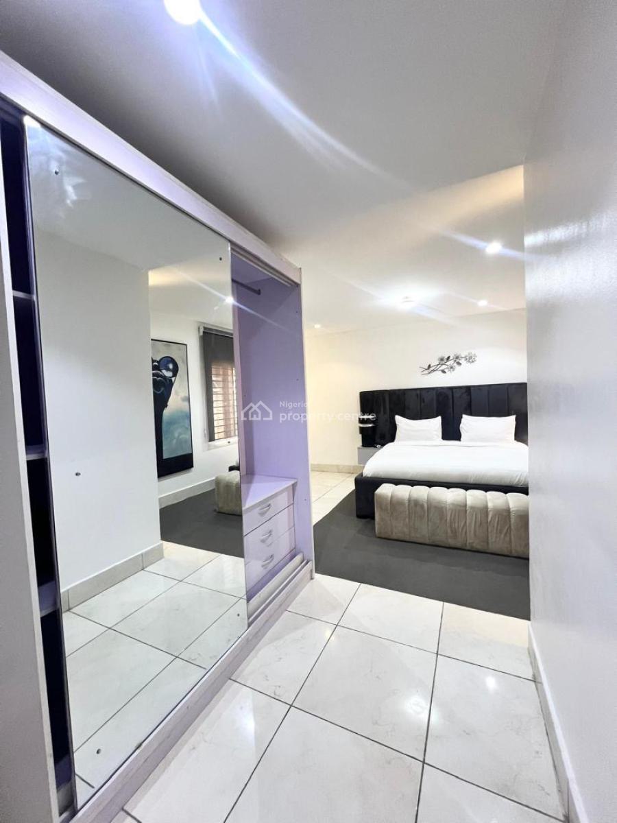 Luxury 3/4-bedroom  Snooker   Ps5   Pool ‍️  Ceiling Blueto, Lekki Phase 1, Lekki, Lagos, Flat / Apartment Short Let
