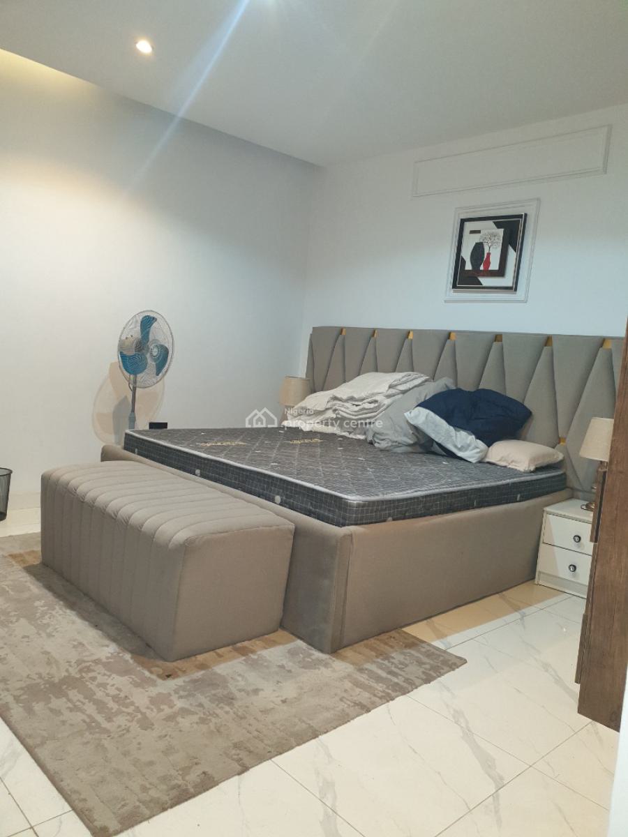 Spacious Fully Furnished 2 Bedrooms with Pool, Ologolo, Lekki, Lagos, Flat / Apartment for Rent