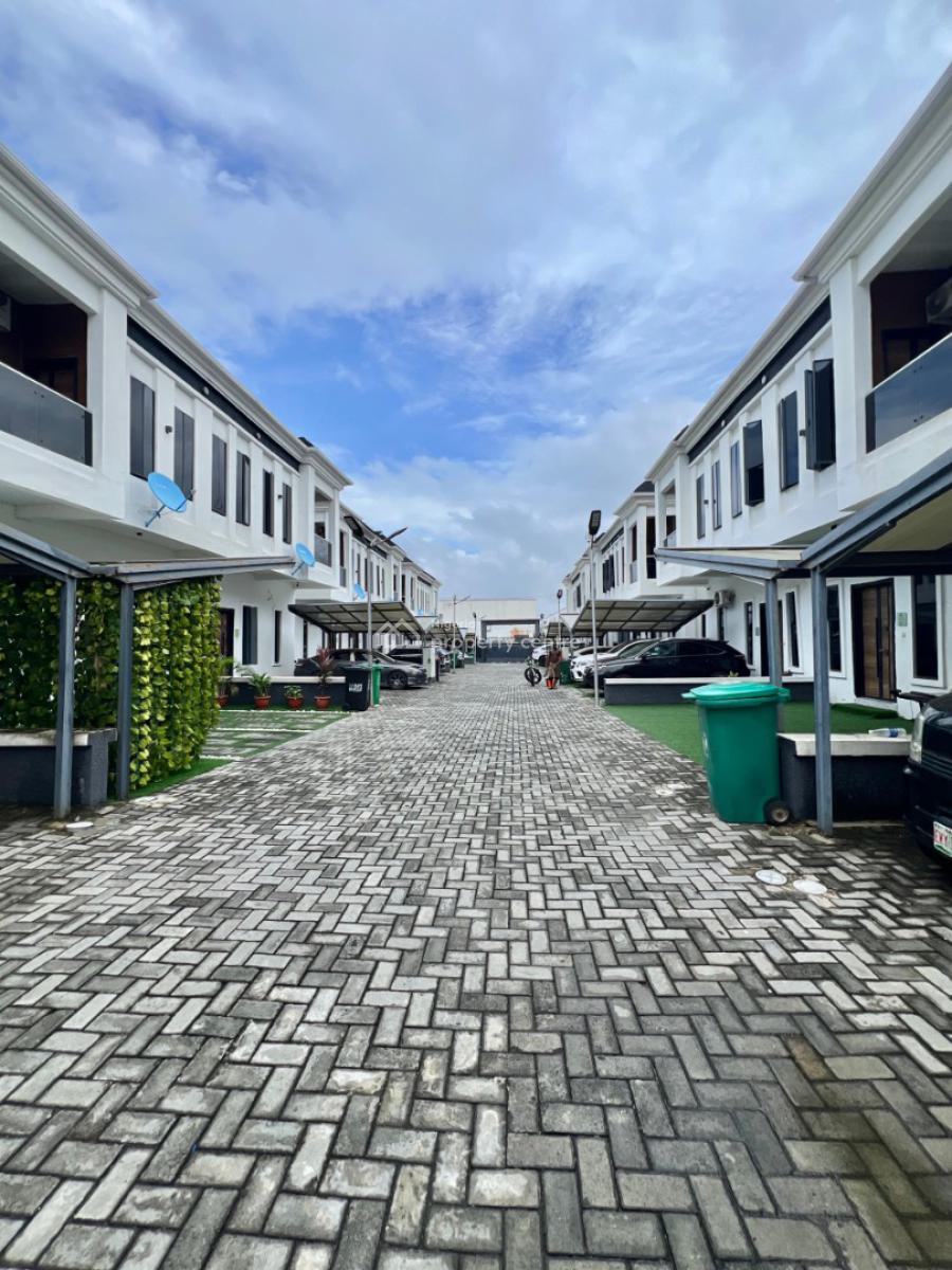 4 Bedrooms Semi Detached Duplex with Bq, Orchid, Lekki, Lagos, Semi-detached Duplex for Rent
