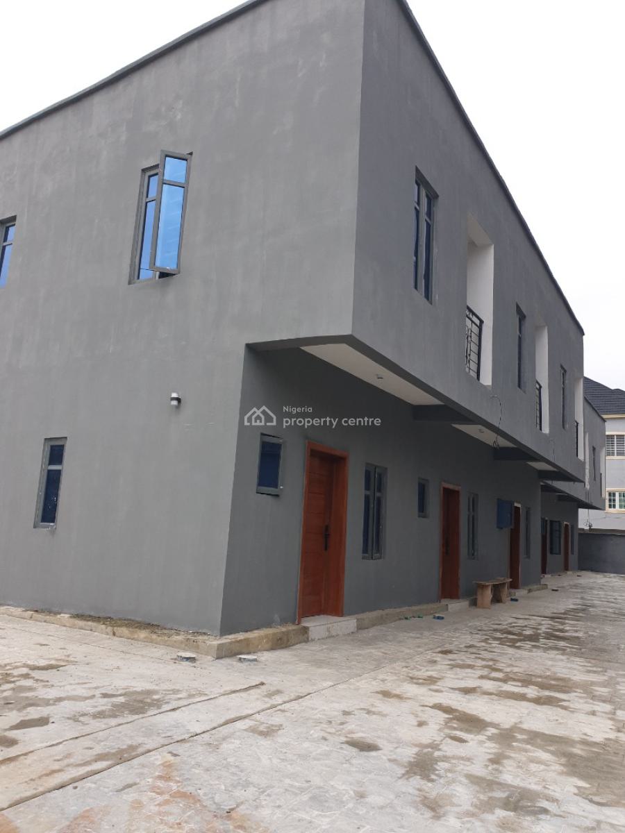Spacious 2bedroom Maisonette Duplex, Ologolo, Lekki, Lagos, Flat / Apartment for Rent