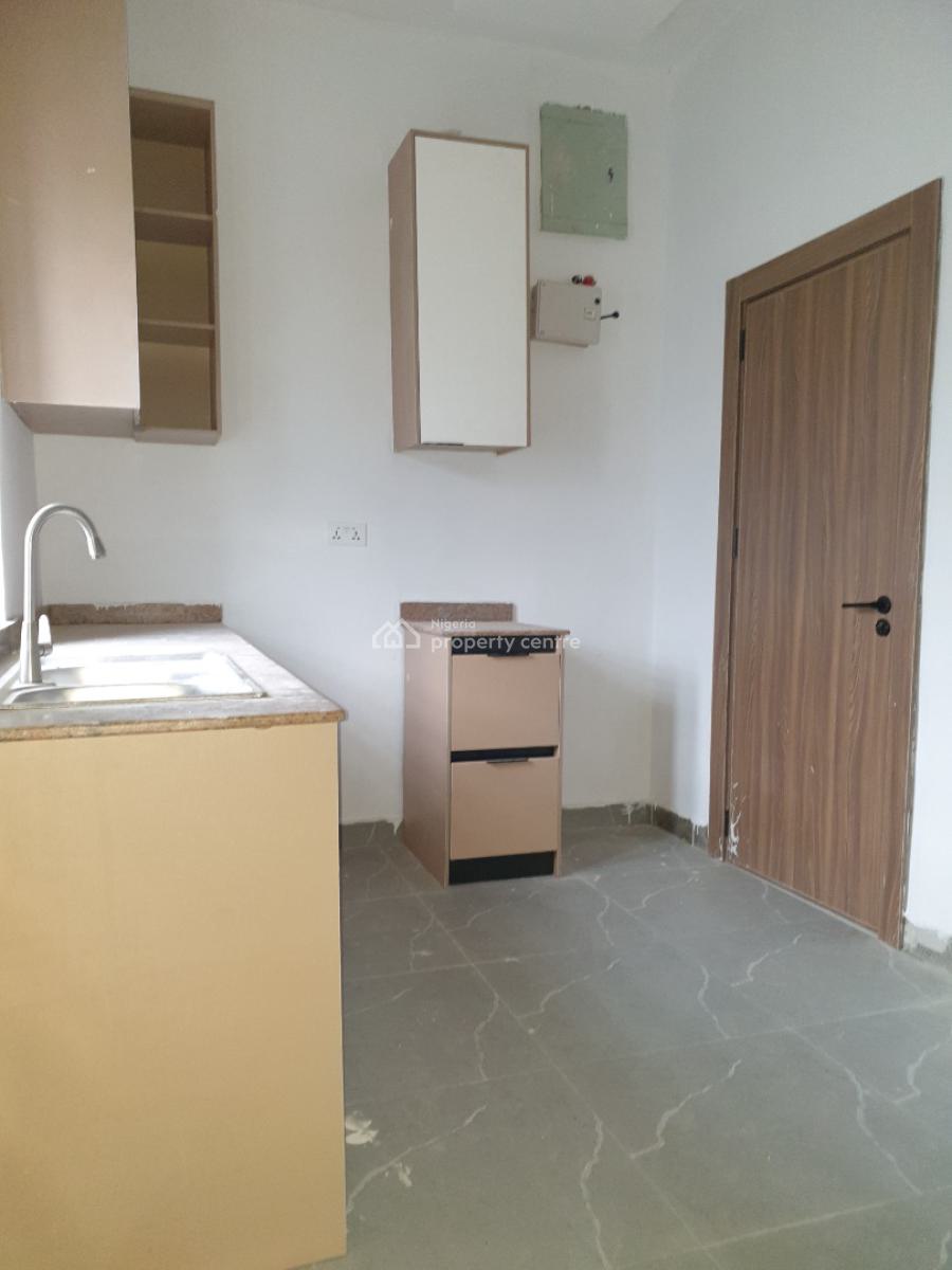 Spacious 2bedroom Maisonette Duplex, Ologolo, Lekki, Lagos, Flat / Apartment for Rent