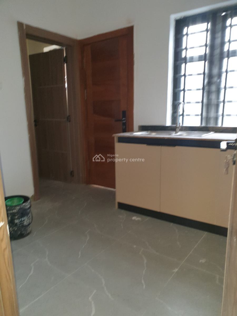 Spacious 2bedroom Maisonette Duplex, Ologolo, Lekki, Lagos, Flat / Apartment for Rent