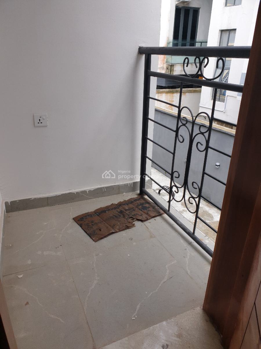 Spacious 2bedroom Maisonette Duplex, Ologolo, Lekki, Lagos, Flat / Apartment for Rent
