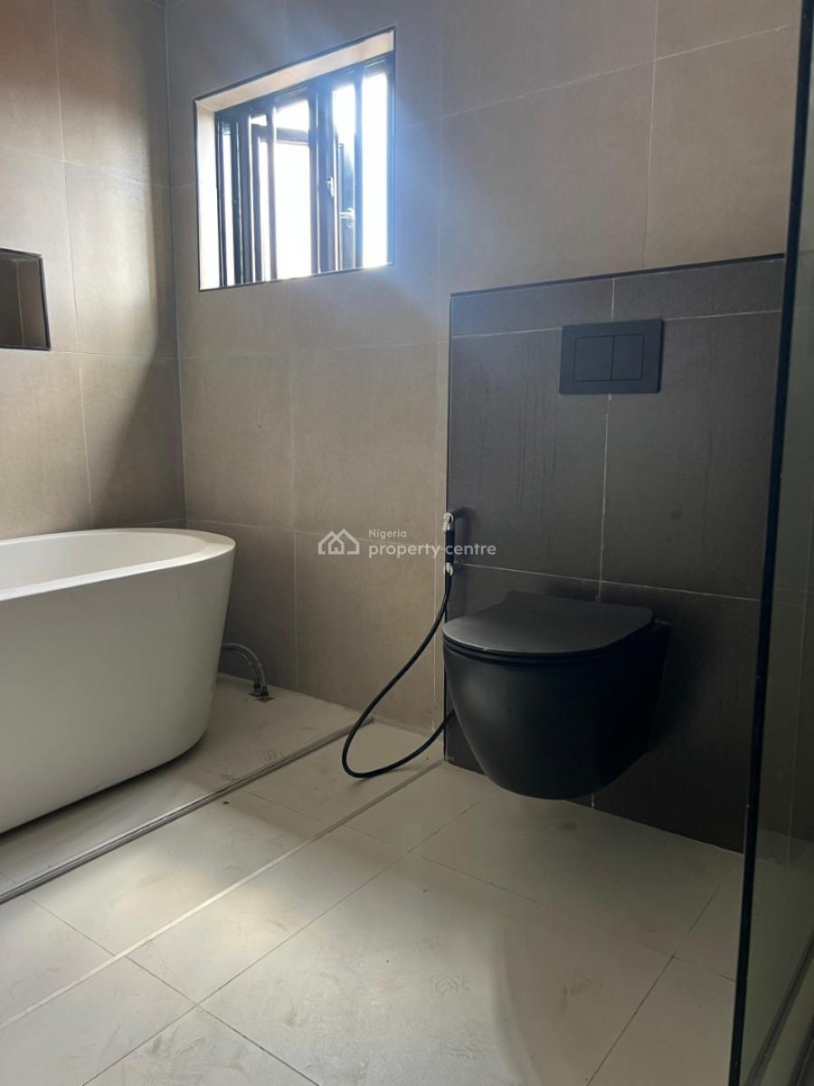 5 Bedrooms Fully Detached.contemporary Edifice. Rooftop Open Roof., Wole Olateju, Lekki Phase 1, Lekki, Lagos, Detached Duplex for Sale