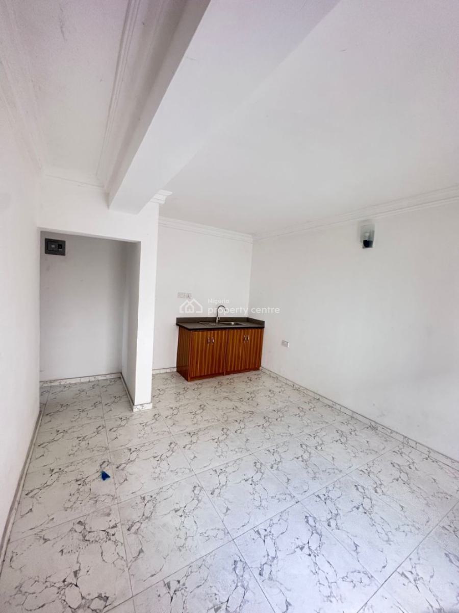 Spacious Mini Flat in a Serene Location, Agungi, Lekki, Lagos, Mini Flat (room and Parlour) for Rent