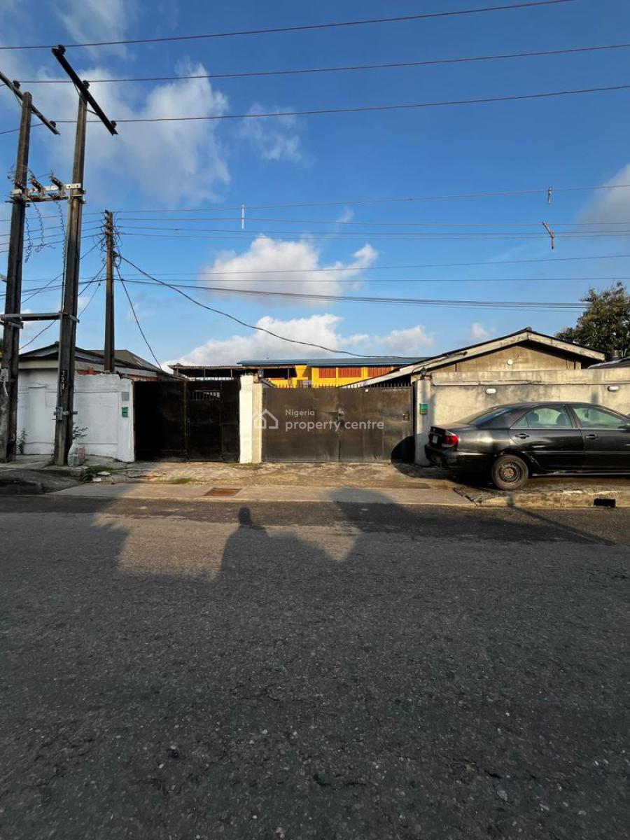 House, Mixed Use Land Perfect for Both Residential and Comm. Off Bode Thomas, Surulere, Lagos, Detached Bungalow for Sale