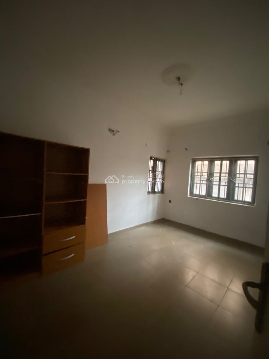 Very Spacious 2 Bedroom Apartment, Before Shoprite Sangotedo Ajah, Sangotedo, Ajah, Lagos, Flat / Apartment for Rent