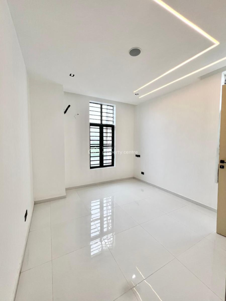 5 Bedrooms Detached Duplex with Bq, Chevron Drive Lekki Lagos, Lekki, Lagos, Detached Duplex for Sale