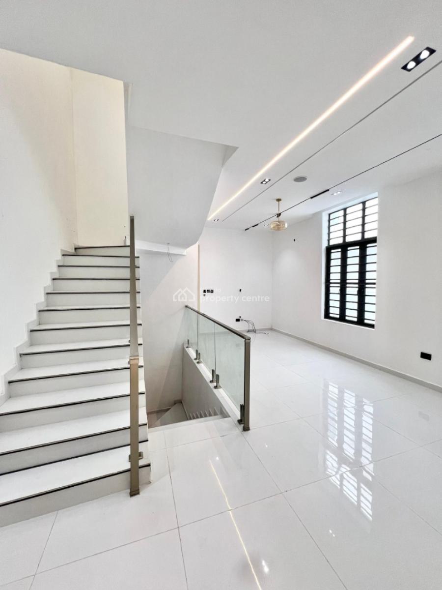 5 Bedrooms Detached Duplex with Bq, Chevron Drive Lekki Lagos, Lekki, Lagos, Detached Duplex for Sale