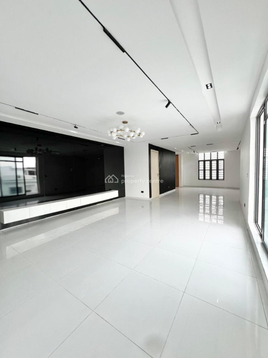 5 Bedrooms Detached Duplex with Bq, Chevron Drive Lekki Lagos, Lekki, Lagos, Detached Duplex for Sale