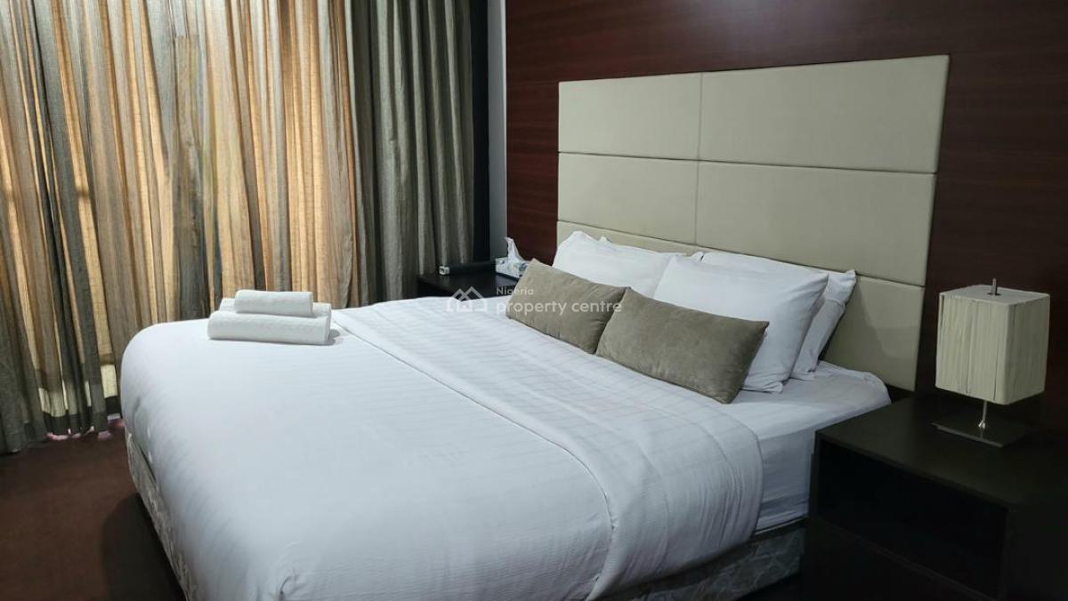 Fully Furnished 3 Bedroom Apartment with Gym, Victoria Island (vi), Lagos, Flat / Apartment Short Let