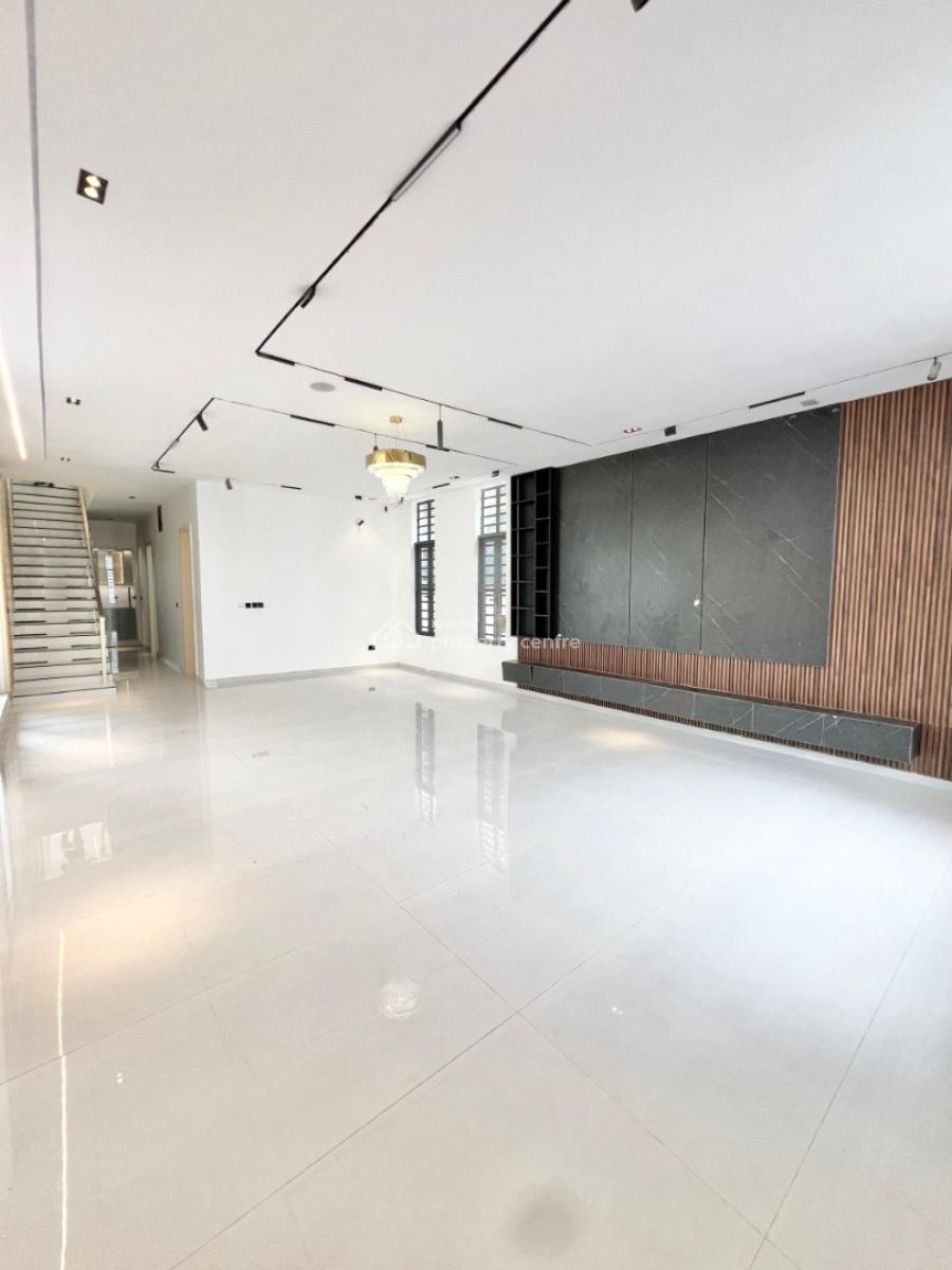 5 Bedrooms Detached Duplex with Bq, Chevron Drive Lekki, Lekki, Lagos, Detached Duplex for Sale