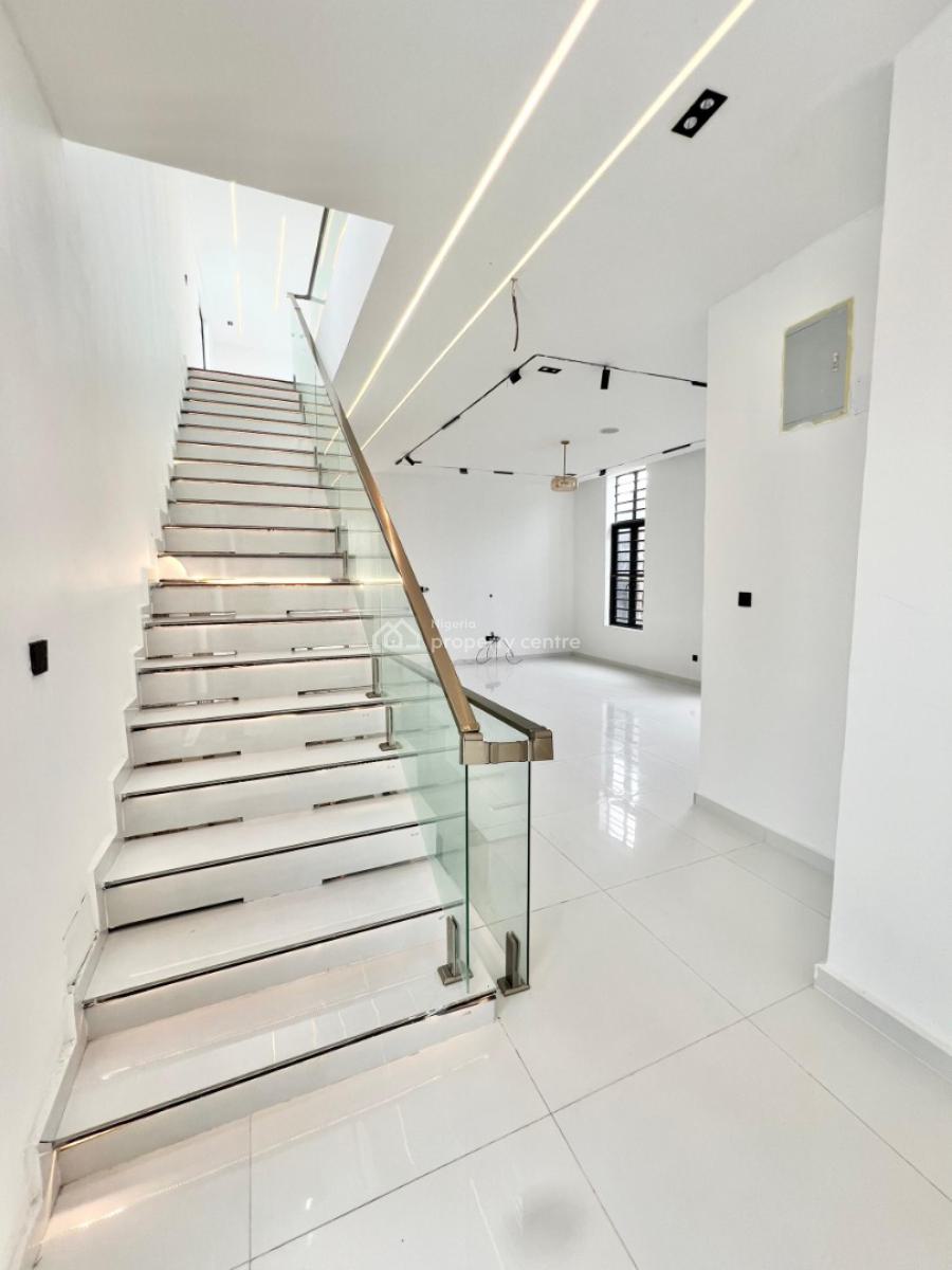5 Bedrooms Detached Duplex with Bq, Chevron Drive Lekki, Lekki, Lagos, Detached Duplex for Sale