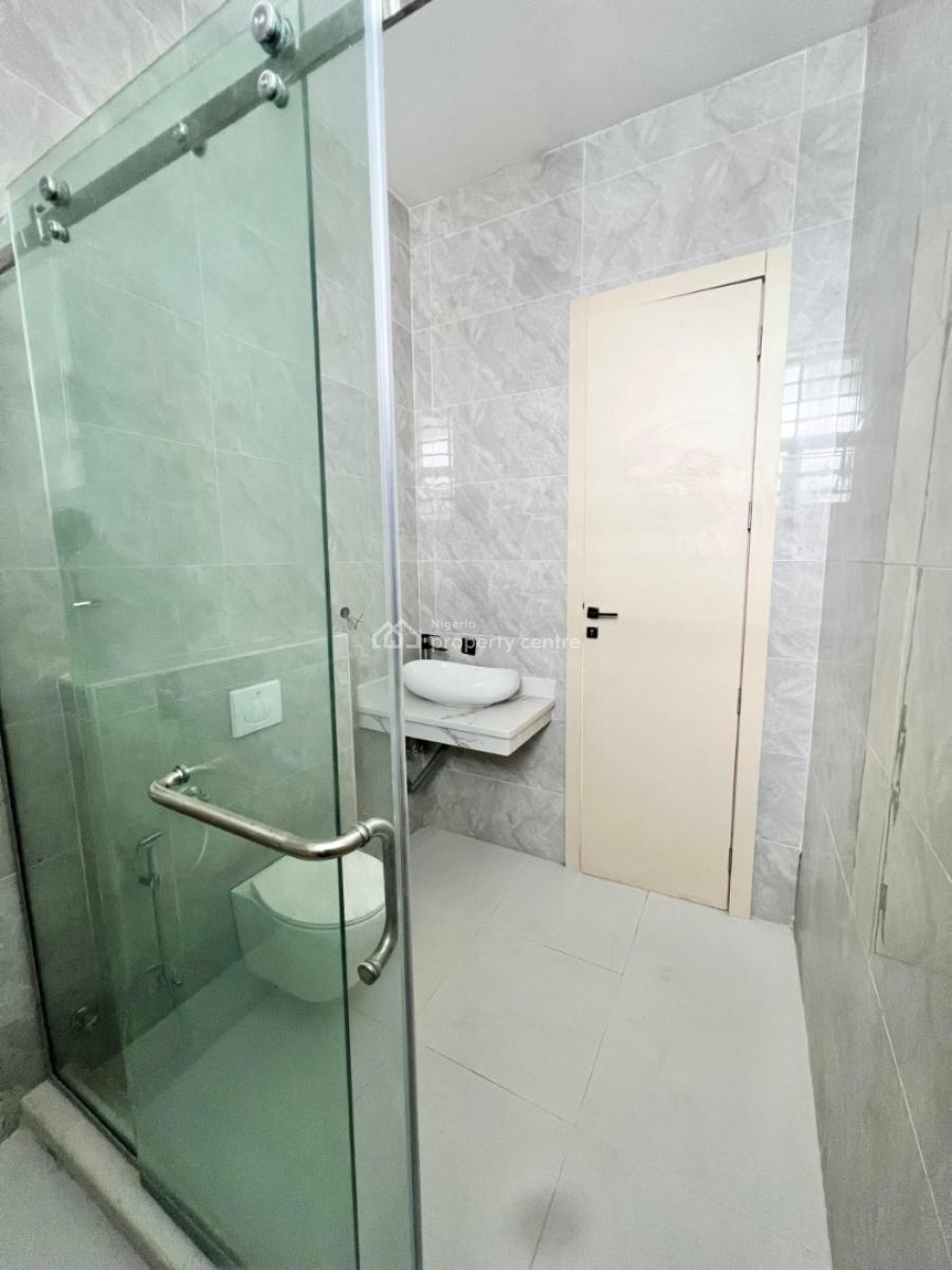 5 Bedrooms Detached Duplex with Bq, Chevron Drive Lekki, Lekki, Lagos, Detached Duplex for Sale