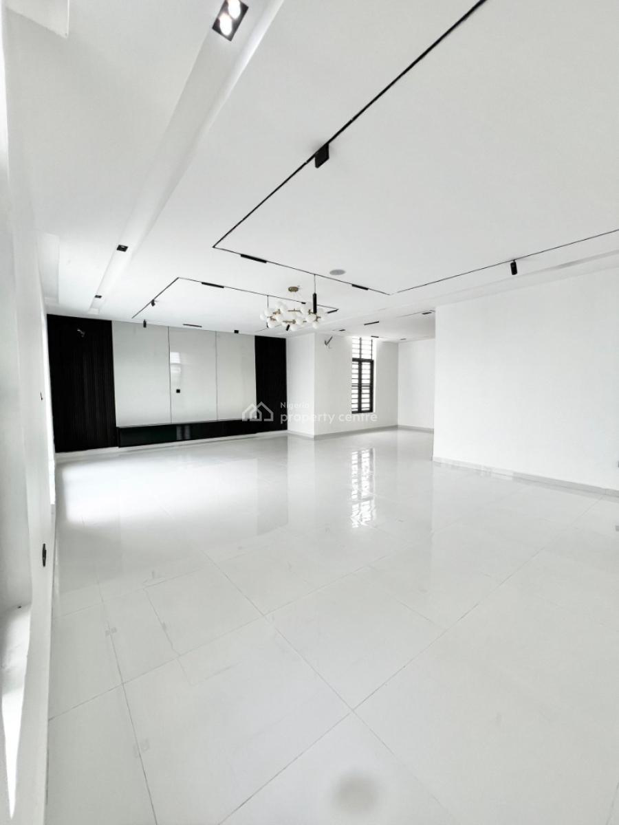 5 Bedrooms Detached Duplex with Bq, Chevron Drive Lekki, Lekki, Lagos, Detached Duplex for Sale