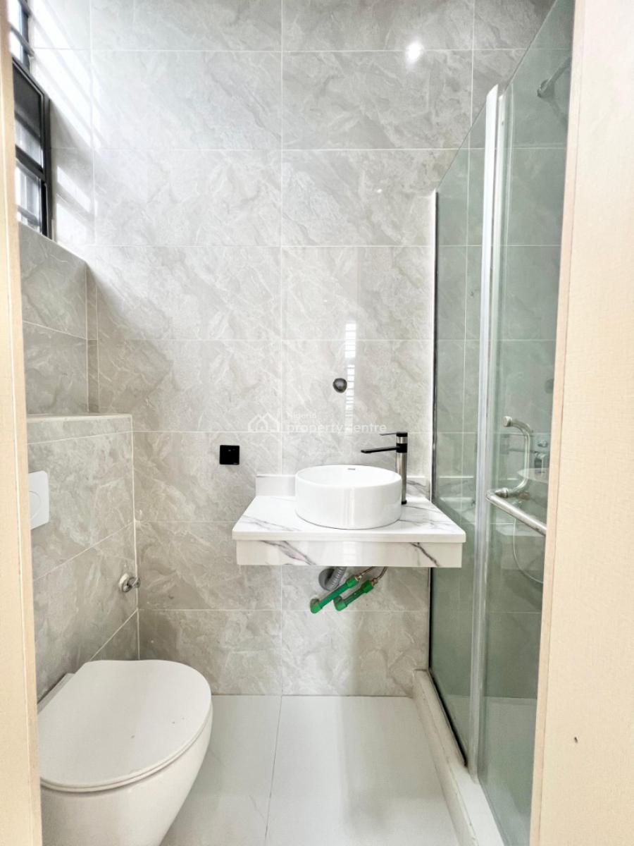 5 Bedrooms Detached Duplex with Bq, Chevron Drive Lekki, Lekki, Lagos, Detached Duplex for Sale