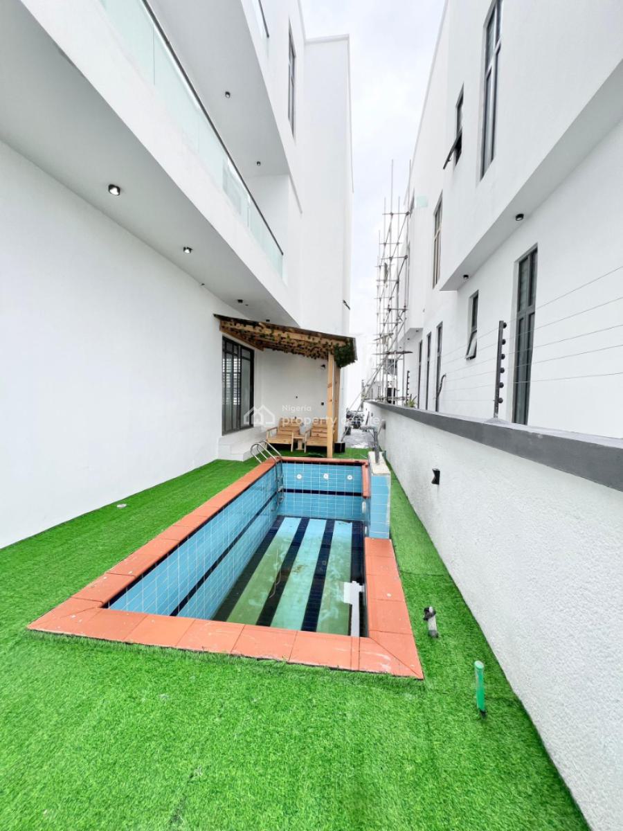 5 Bedrooms Detached Duplex with Bq, Chevron Drive Lekki, Lekki, Lagos, Detached Duplex for Sale