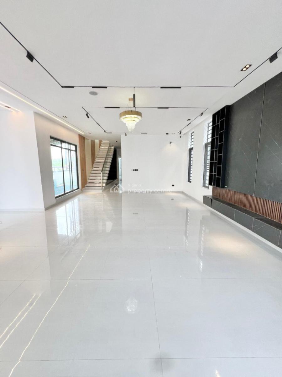 5 Bedrooms Detached Duplex with Bq, Chevron Drive Lekki, Lekki, Lagos, Detached Duplex for Sale