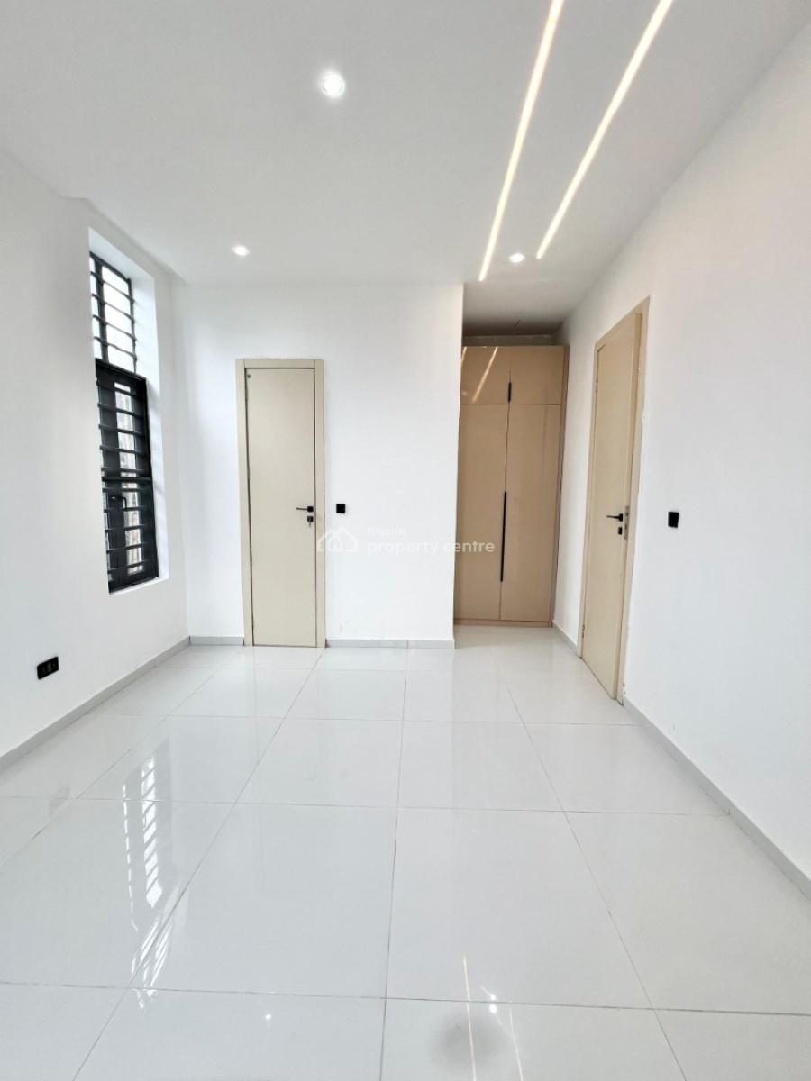 5 Bedrooms Detached Duplex with Bq, Chevron Drive Lekki, Lekki, Lagos, Detached Duplex for Sale
