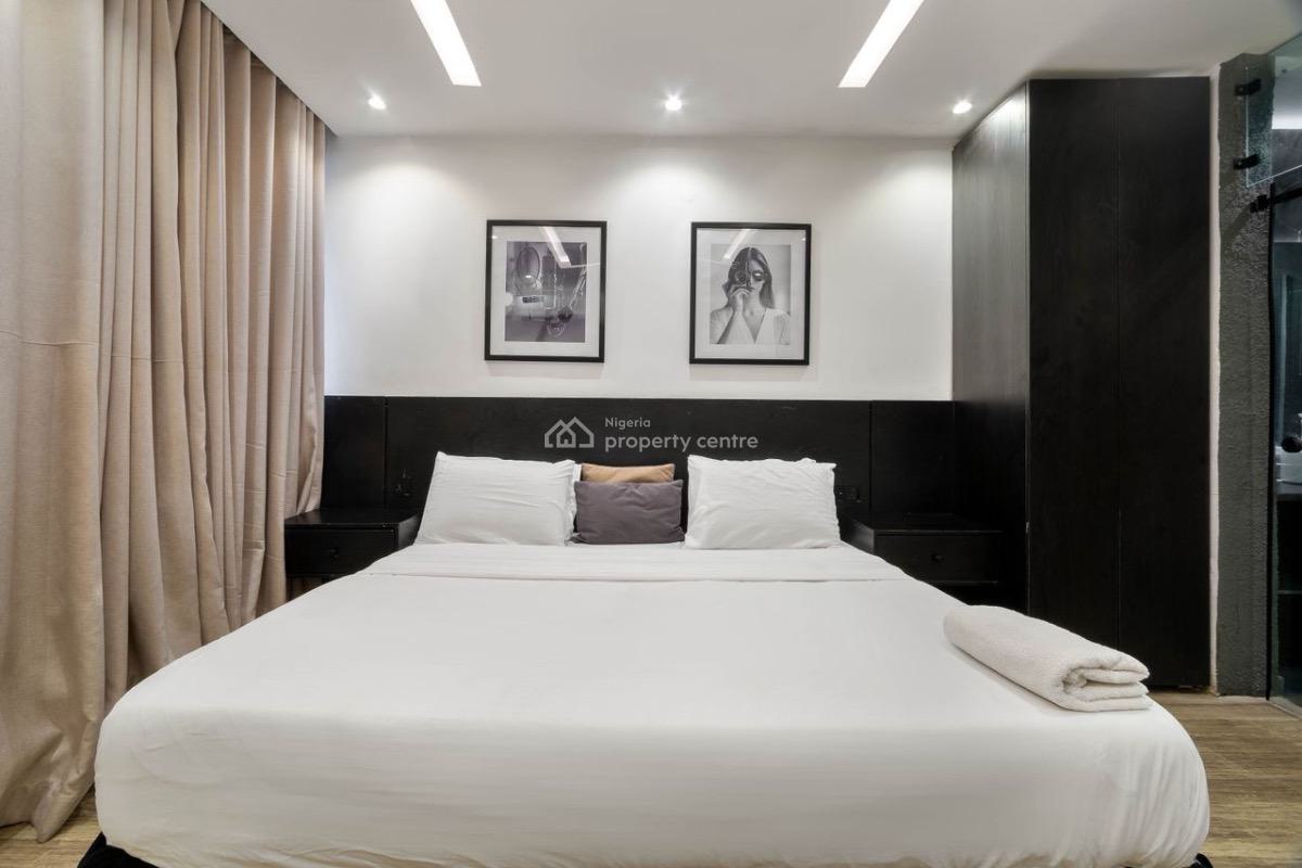 Luxury Two Bedroom Waterfront with Snooker Board and Pool, Lekki Phase 1, Lekki, Lagos, Flat / Apartment Short Let