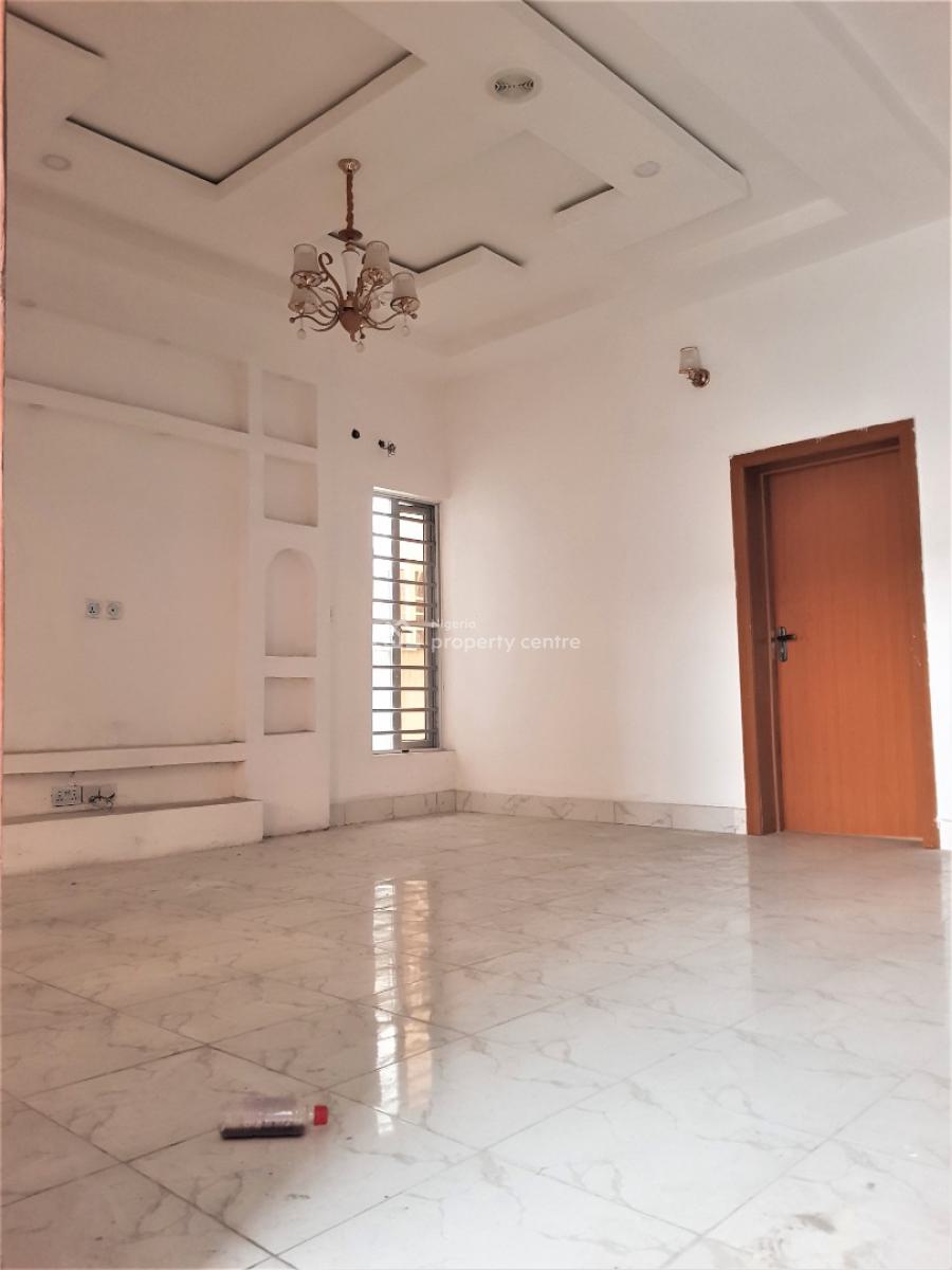 4 Bedroom Terraced Duplex in a Serene Neighbourhood, Off Mobil Road, Ilaje, Ajah, Lagos, Terraced Duplex for Rent