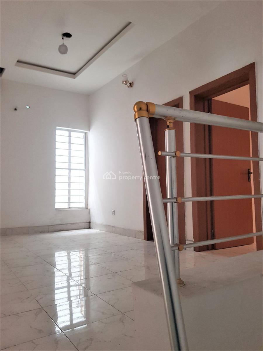 4 Bedroom Terraced Duplex in a Serene Neighbourhood, Off Mobil Road, Ilaje, Ajah, Lagos, Terraced Duplex for Rent