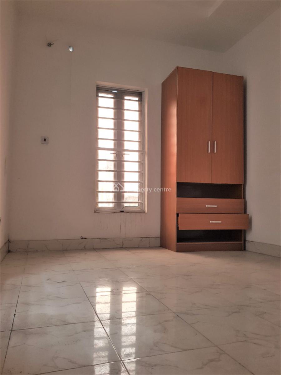 4 Bedroom Terraced Duplex in a Serene Neighbourhood, Off Mobil Road, Ilaje, Ajah, Lagos, Terraced Duplex for Rent