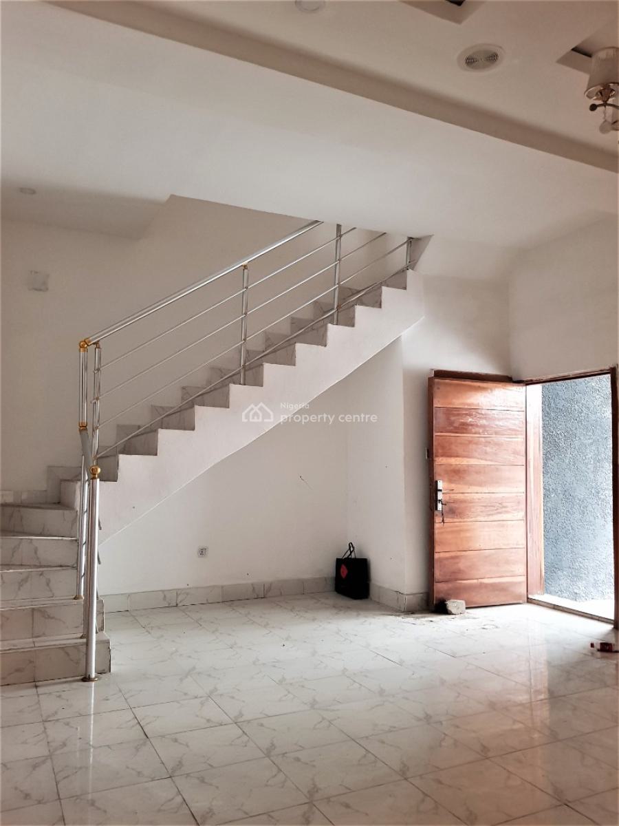 4 Bedroom Terraced Duplex in a Serene Neighbourhood, Off Mobil Road, Ilaje, Ajah, Lagos, Terraced Duplex for Rent