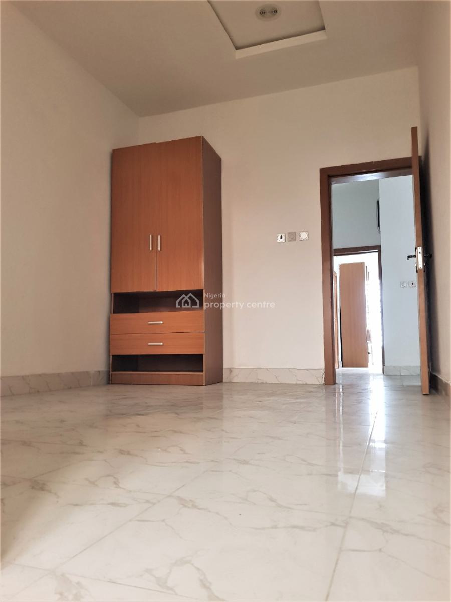 4 Bedroom Terraced Duplex in a Serene Neighbourhood, Off Mobil Road, Ilaje, Ajah, Lagos, Terraced Duplex for Rent
