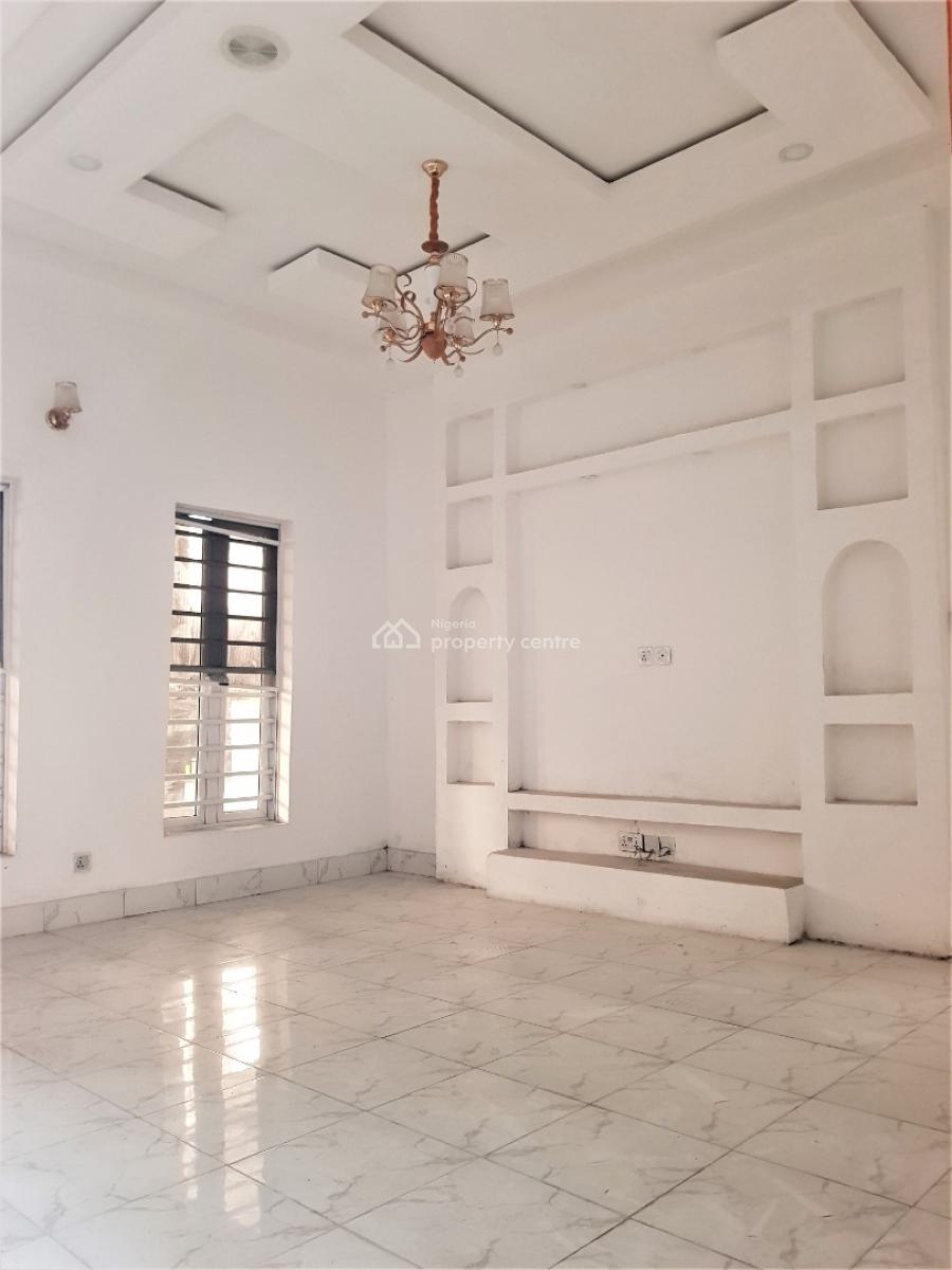 4 Bedroom Terraced Duplex in a Serene Neighbourhood, Off Mobil Road, Ilaje, Ajah, Lagos, Terraced Duplex for Rent