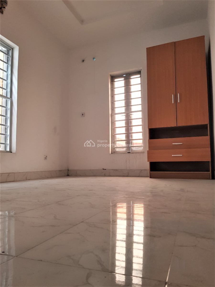 4 Bedroom Terraced Duplex in a Serene Neighbourhood, Off Mobil Road, Ilaje, Ajah, Lagos, Terraced Duplex for Rent