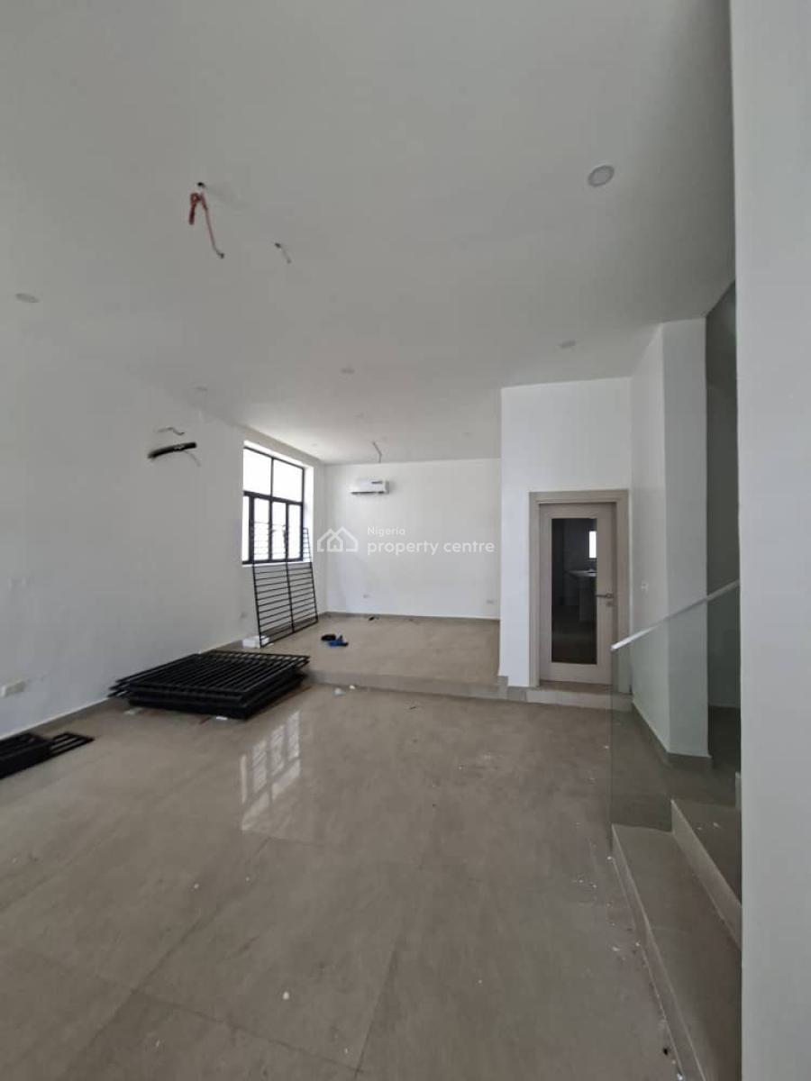 Fully Fitted and Service 4 Bedroom Semi-detached Duplex with Bq, Asokoro District, Abuja, Semi-detached Duplex for Rent